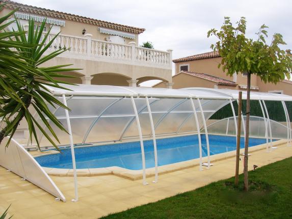 piscine-traditionnelle-drsquo;une-taille-de-9m-x-5m